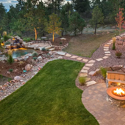 Hardscaping and softscaping niche contractors